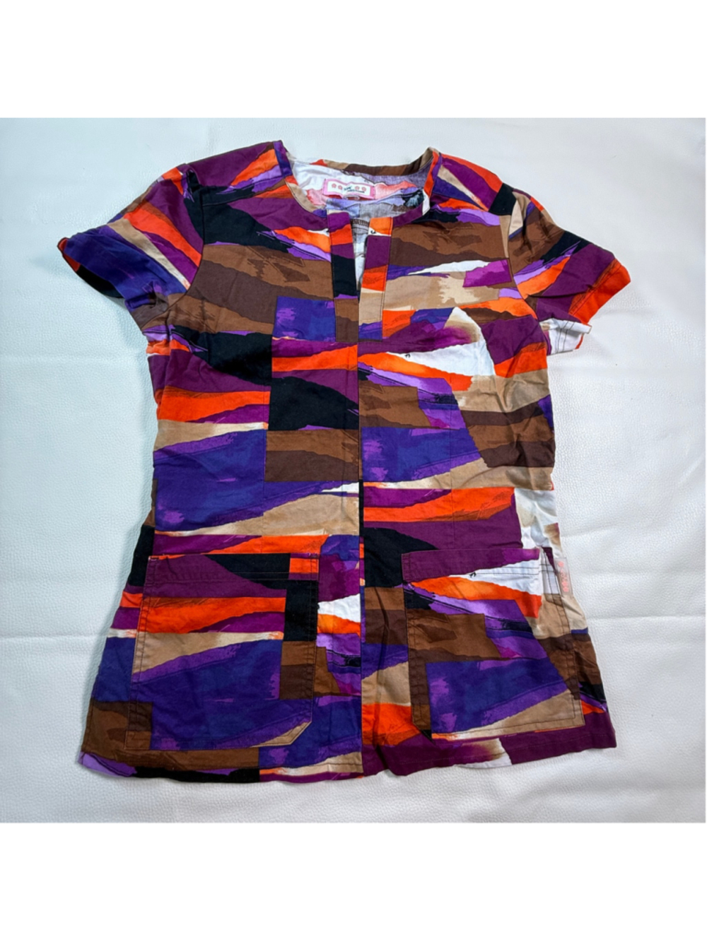 Koi by Kathy Peterson XS Abstract Print Scrub Top Purple Orange Brown Medical Un
